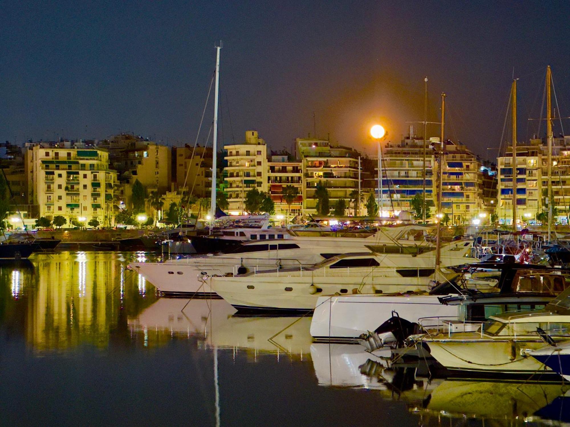Apartment Center Piraeus Location Kastella Passalimani Port Luaran gambar